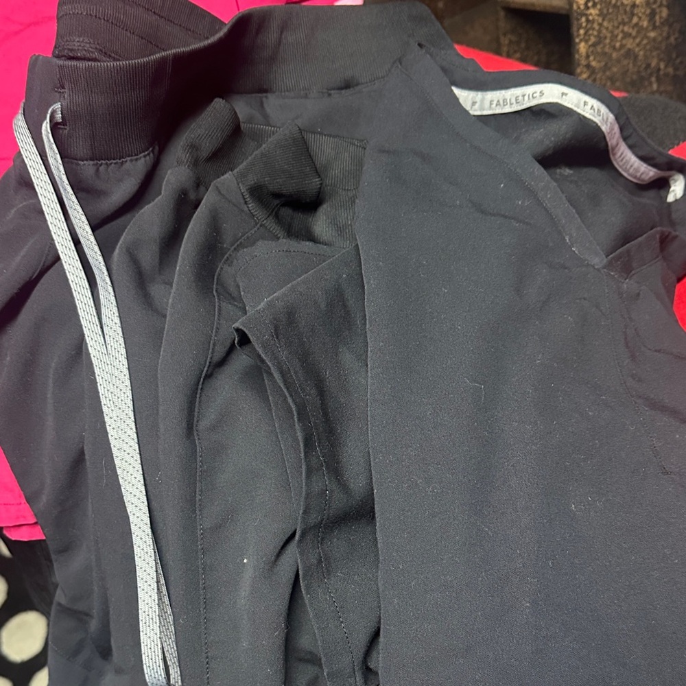 Fabletics Black Jogger set Pants 4x and 4x top